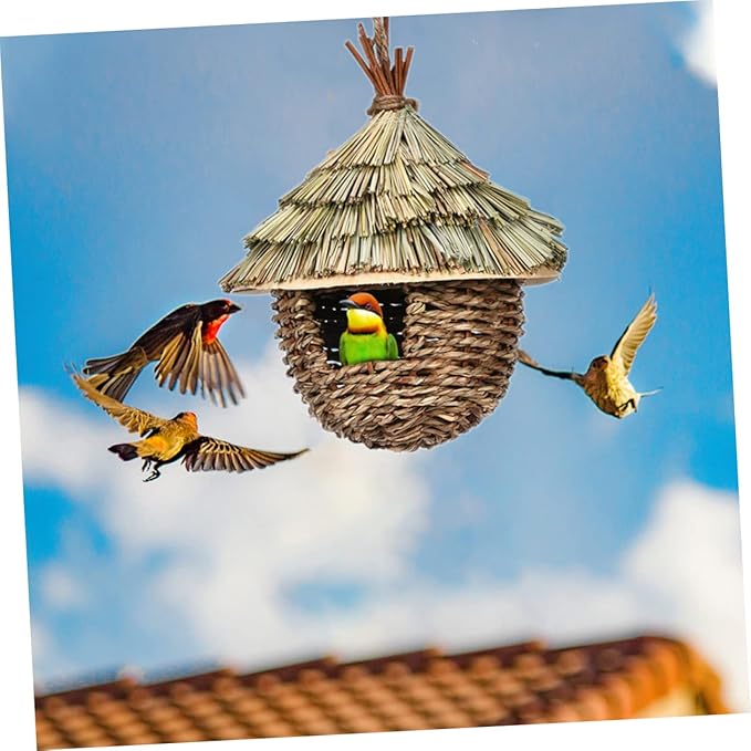 LIOOBO Garden Use Straw Woven Bird House Decorative Parrot Nest for Outdoor Indoor Use Durable Wear Resistant Chic Style Provides Shelter from Elements for Bird Breeding