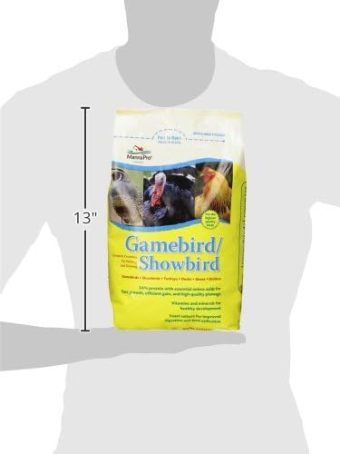 Manna Pro Gamebird & Showbird Crumbles - Premium Poultry Feed for Chickens, Ducks, Gamebirds, Turkeys & Bantams – Fortified with Vitamins & Minerals, Healthy Complete Diet – 5 lb Bag (Pack of 2)