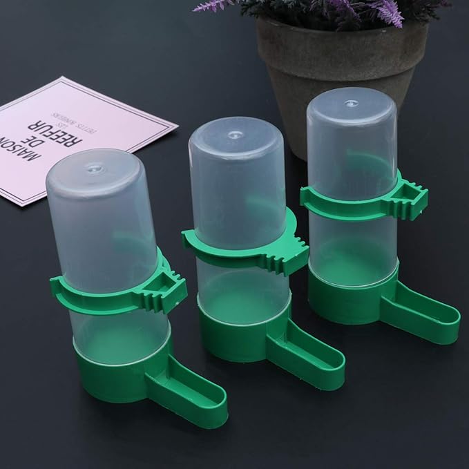 Yardwe 5Pcs Birds Feeder Drinker Waterer Clip with Automatic Drinking Water Sprinkler Bird Cup for Parrots Budgie Cockatiel Lovebirds ()