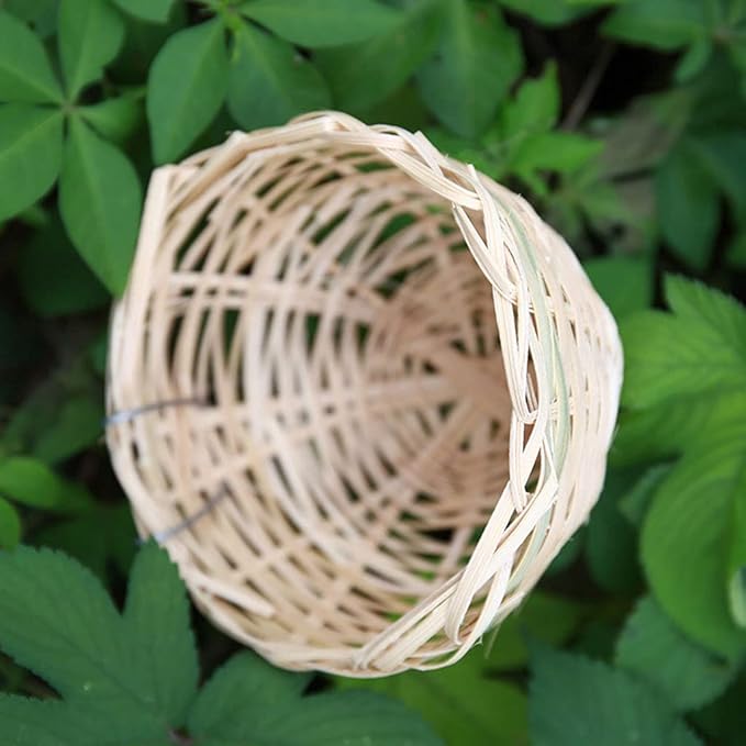 hejhncii Small Bird Nest with Metal Hook Hand Woven Bamboo Bird Eco-Friendly Birds Cages Accessory Cozy Birds Nest Hand Woven Bird Nest