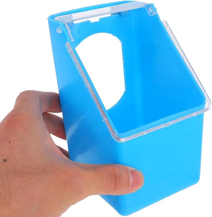 Hanging Pigeon Feeder with Lid – 5.51 x 3.34 x 3.14 in Plastic Food & Water Dispenser, Space-Saving Cage Mount, No-Waste Feeding for Pigeons, Doves, Quail, Cockatiels