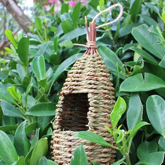 Bird Nest, Natural Outdoor Cage Shelter Hideaway Nest Hut for Small Birds