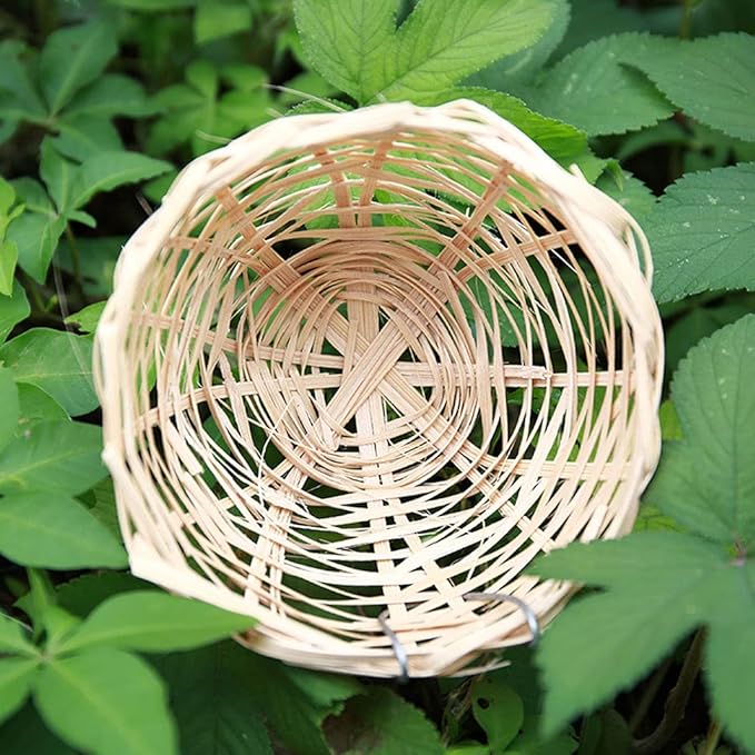 hejhncii Small Bird Nest with Metal Hook Hand Woven Bamboo Bird Eco-Friendly Birds Cages Accessory Cozy Birds Nest Hand Woven Bird Nest