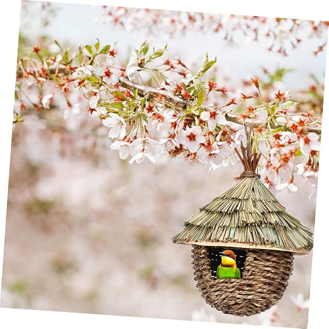 LIOOBO Garden Use Straw Woven Bird House Decorative Parrot Nest for Outdoor Indoor Use Durable Wear Resistant Chic Style Provides Shelter from Elements for Bird Breeding