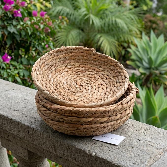Toddmomy 5pcs Handmade Woven Bird Spawning Nest Flat Base Straw Bird Nest Bed Hatch Roosting for Dove Pigeon Parrot Turtle Quail Sparrow Bird Small Animal Breeding