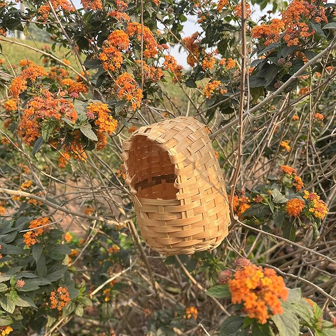 Finch Nest for Cages, Large Natural Bird Houses, Bamboo Hand Made Nests Hideout Cage with Metal Hook, Small Hut Toy House Shelter, Eco-Friendly Hanging Hand-Woven Box for Outdoor Accessories (1Pc)